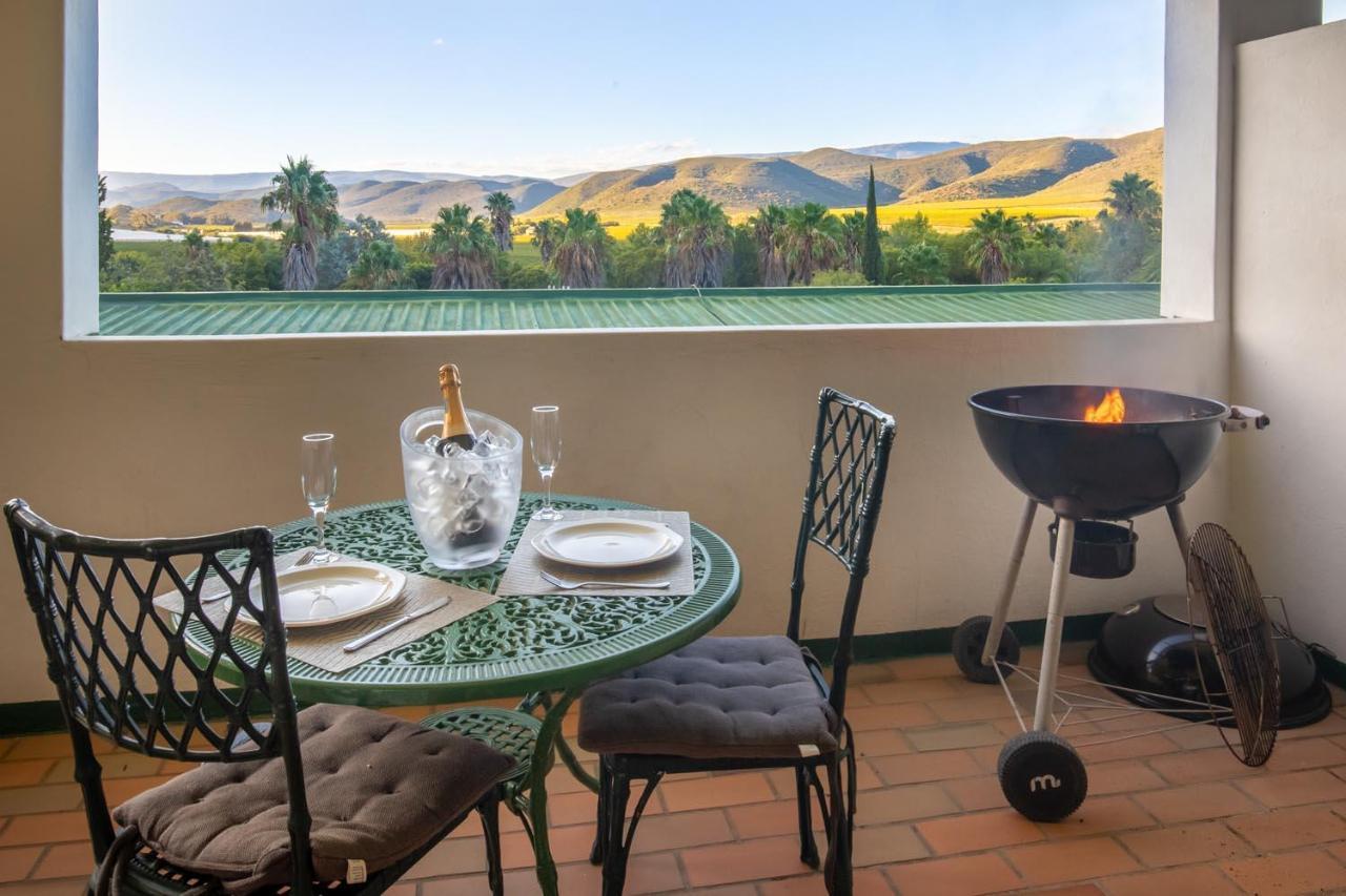 Montagu Little Sanctuary - Free Hot Spring Access - For June And July Монтегю Экстерьер фото
