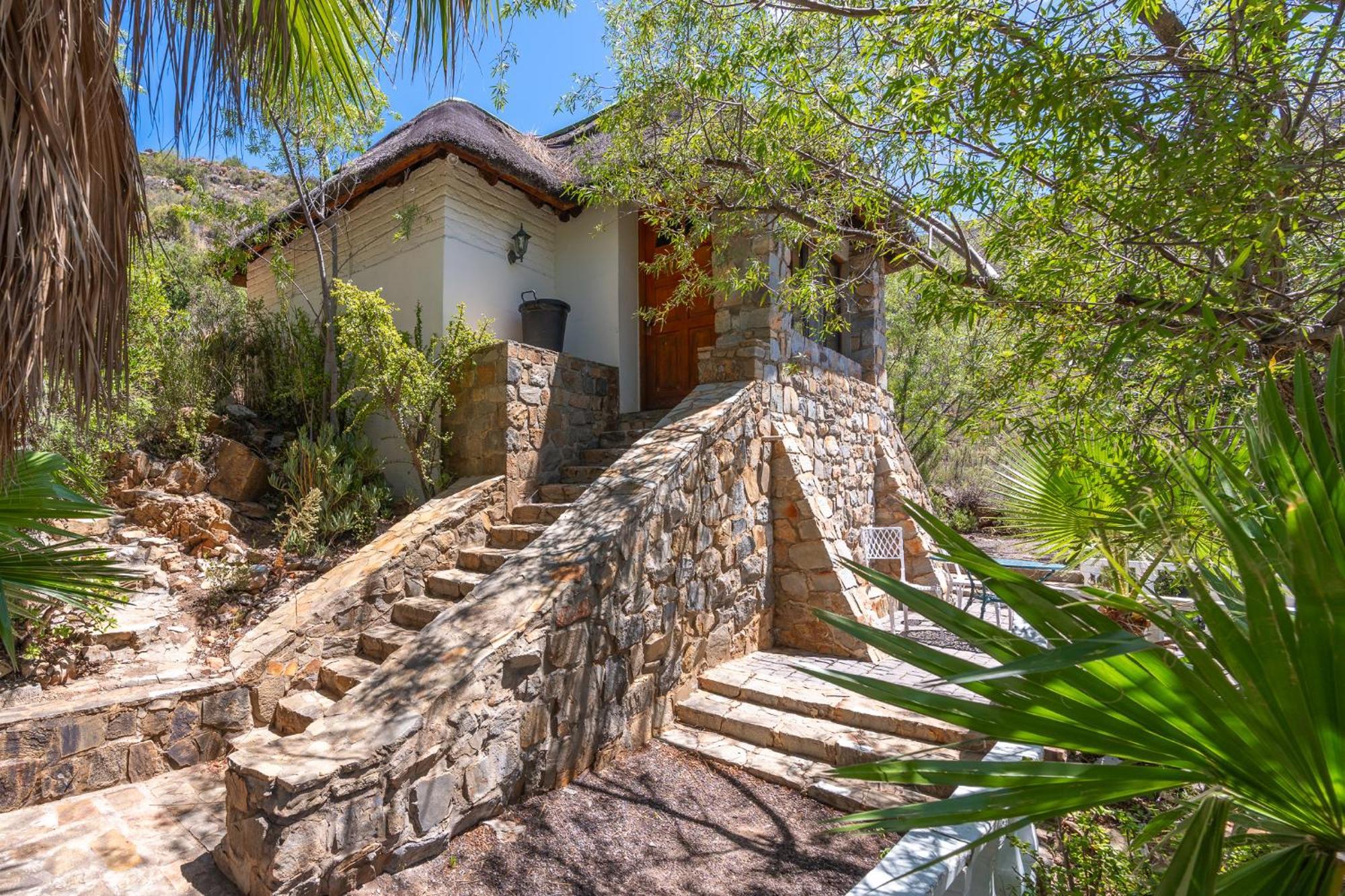 Montagu Little Sanctuary - Free Hot Spring Access - For June And July Монтегю Экстерьер фото