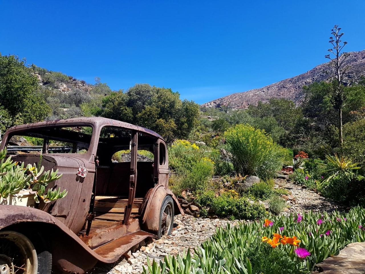 Montagu Little Sanctuary - Free Hot Spring Access - For June And July Монтегю Экстерьер фото