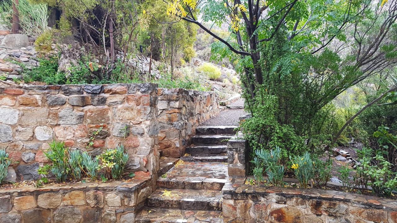 Montagu Little Sanctuary - Free Hot Spring Access - For June And July Монтегю Экстерьер фото